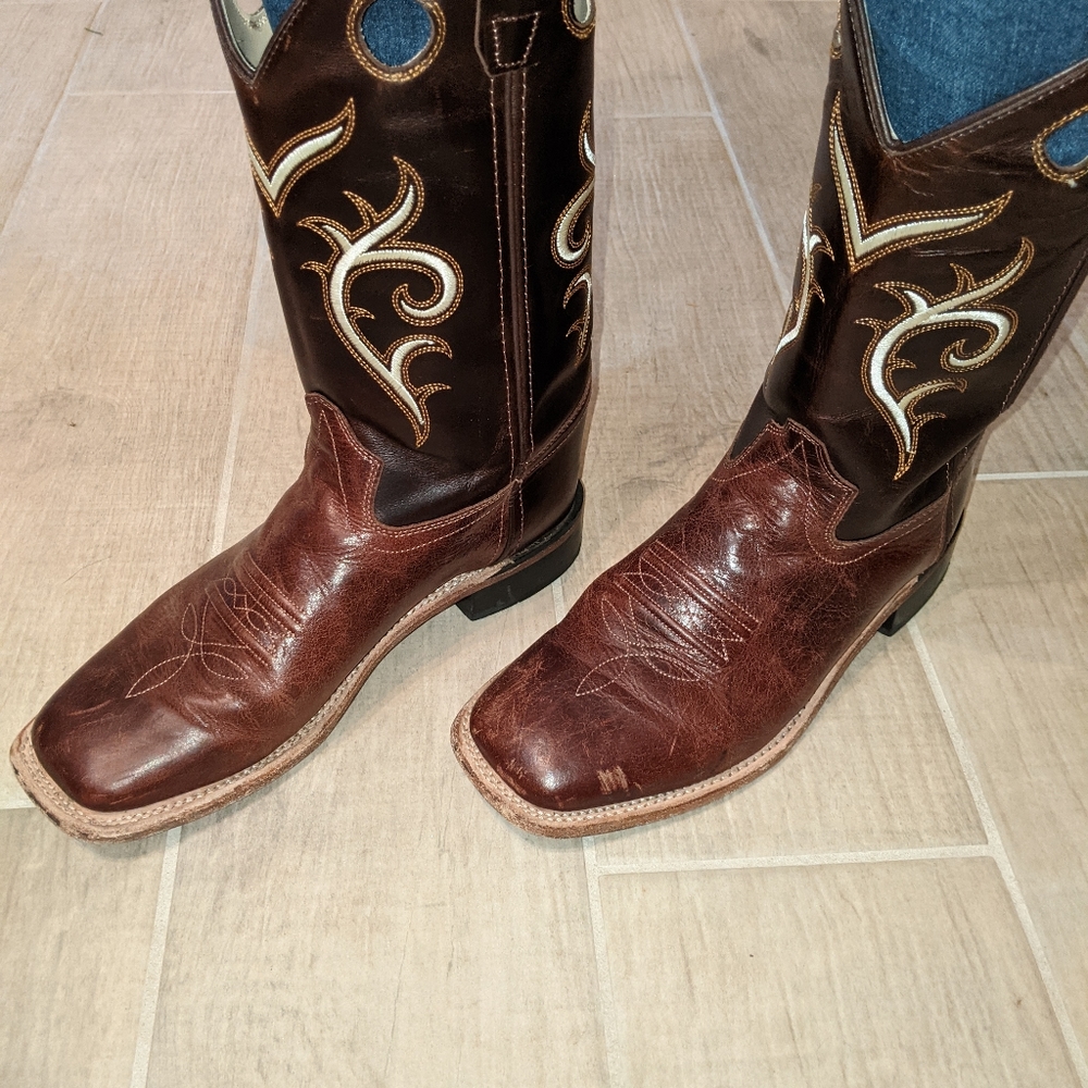 Leather cowboy boots